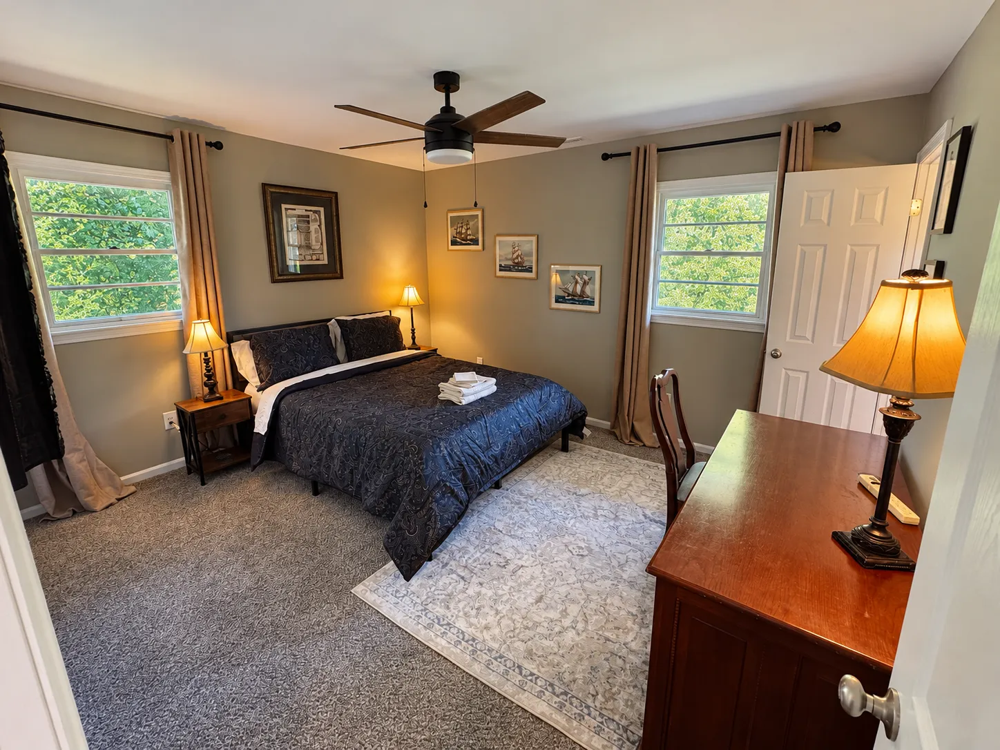 Furnished suite with private bath at Mamre House